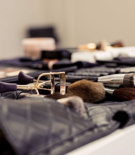 makeup-artist-tools-2026-01-05-05-42-38-utc